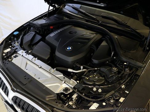 Certified 2025 BMW 330i xDrive Sedan AWD/4WD image 35