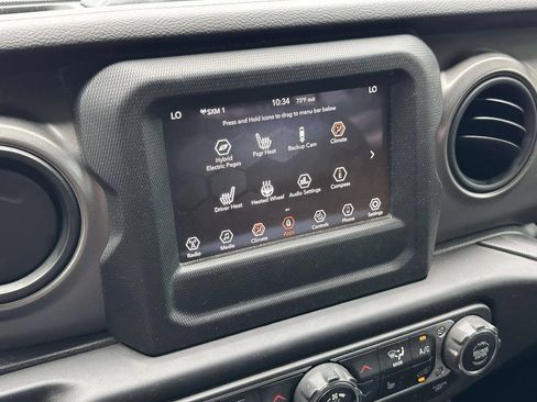 Used 2023 Jeep Wrangler Unlimited w/ Cold Weather Group AWD/4WD image 28