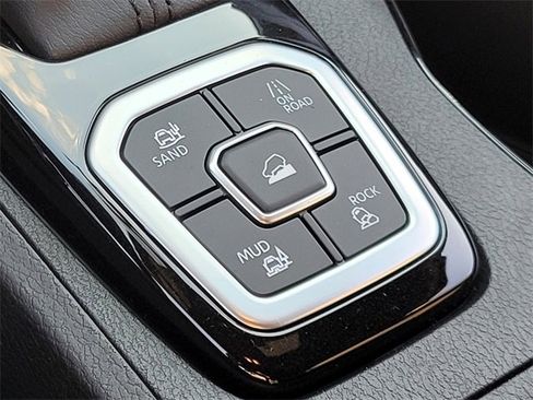 New 2026 Nissan Frontier SV w/ SV Convenience Package image 19