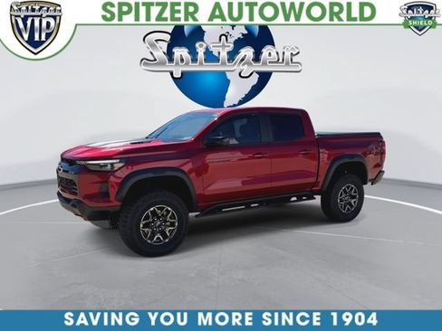 Used 2025 Chevrolet Colorado ZR2 w/ Technology Package AWD/4WD image 5