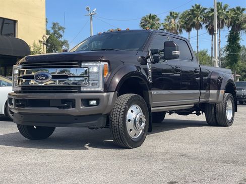 Used 2018 Ford F450 King Ranch w/ King Ranch Ultimate Package AWD/4WD image 10