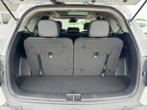 Used 2023 Kia Sorento S w/ Panoramic Sunroof Package AWD/4WD image 35