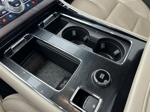 Used 2022 Lincoln Aviator Reserve w/ Equipment Group 201A image 33