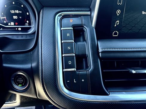 Used 2023 GMC Yukon AT4 w/ AT4 Premium Plus Package image 15