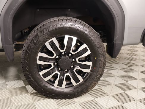 Used 2025 GMC Sierra 2500 Denali Ultimate AWD/4WD image 19