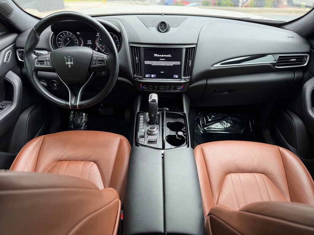 Used 2022 Maserati Levante GT AWD/4WD image 41