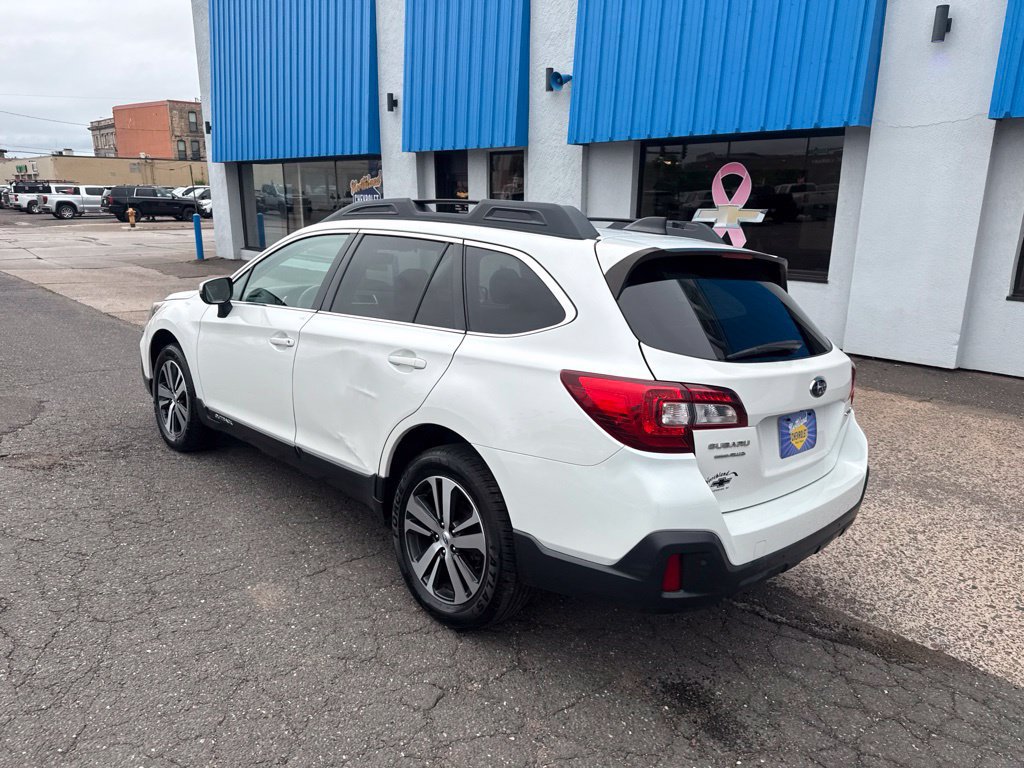 Used 2019 Subaru Outback 2.5i Limited AWD/4WD image 14