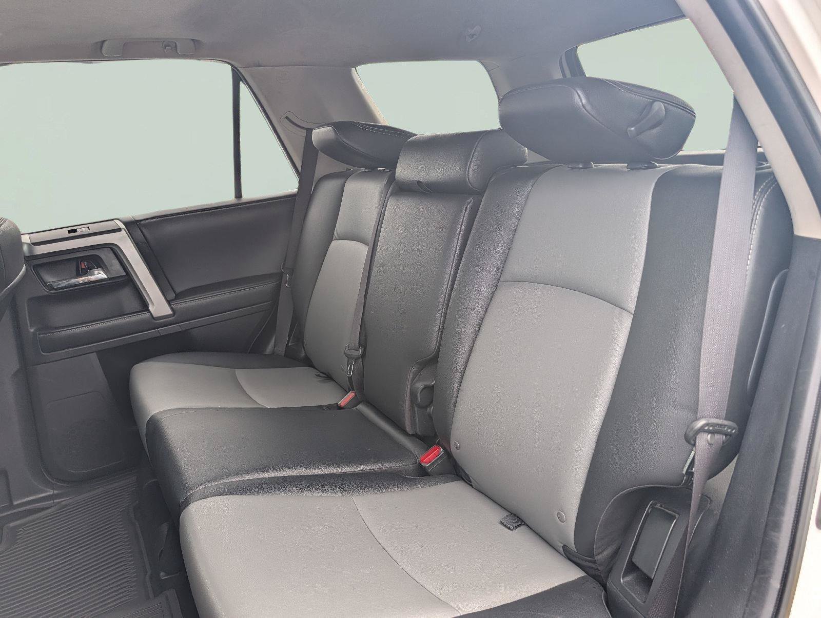 Used 2018 Toyota 4Runner SR5 Premium AWD/4WD image 18