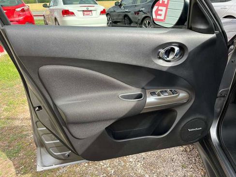 Used 2014 Nissan Juke SV w/ Navigation Package image 21