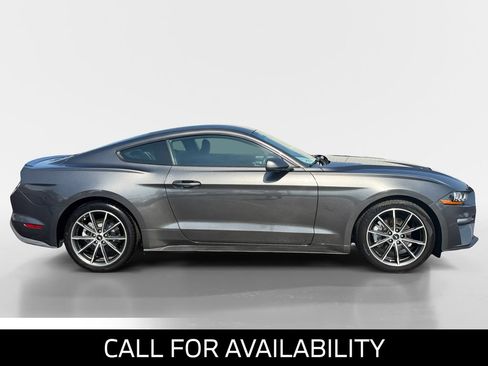 Used 2018 Ford Mustang Coupe w/ Equipment Group 101A RWD image 6