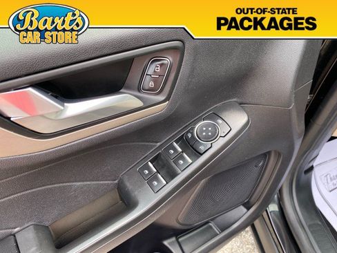 Used 2022 Ford Escape SEL FWD image 25