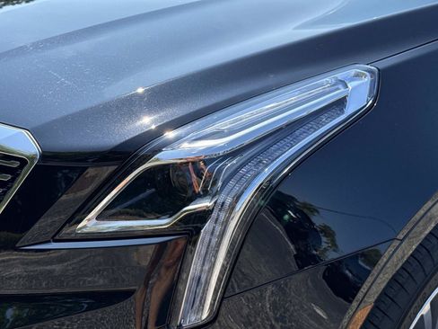 Used 2025 Cadillac XT5 Premium Luxury w/ LPO, Floor Liner Package FWD image 9