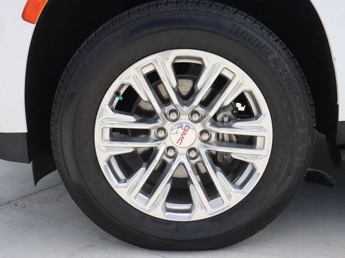 Used 2021 GMC Yukon XL SLT image 34