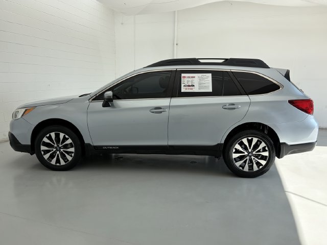 Used 2017 Subaru Outback 3.6R Limited AWD/4WD image 8