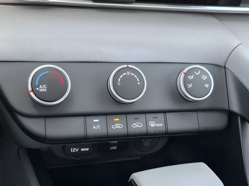 New 2026 Hyundai Elantra SE FWD image 20