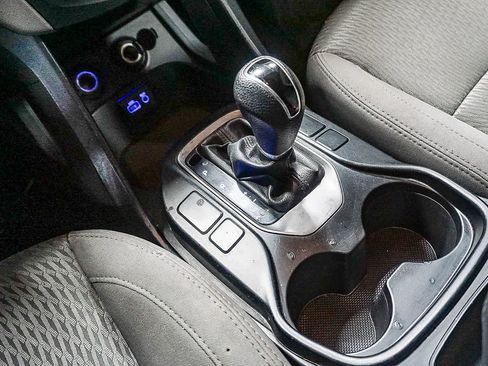 Used 2017 Hyundai Santa Fe Sport AWD/4WD image 23