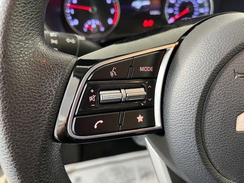 Used 2022 Kia Forte LXS image 20