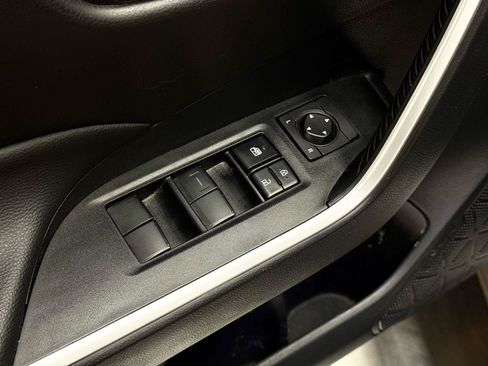 Used 2023 Toyota RAV4 LE AWD/4WD image 15