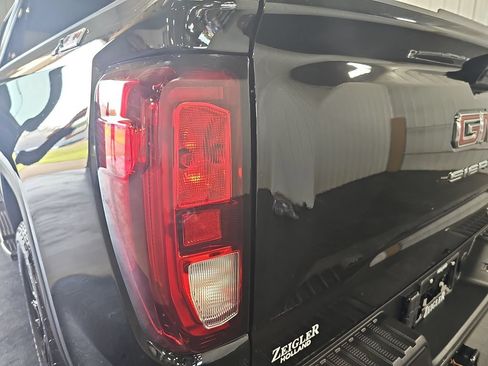 Used 2024 GMC Sierra 1500 Elevation w/ Elevation Premium Package AWD/4WD image 55