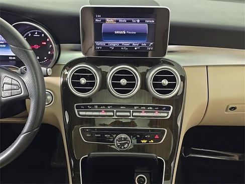 Used 2018 Mercedes-Benz C 300 4MATIC Sedan image 18