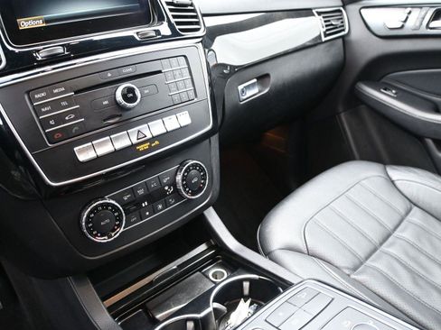 Used 2018 Mercedes-Benz GLE 350 4MATIC image 4