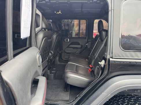 Used 2022 Jeep Wrangler Unlimited Rubicon image 12