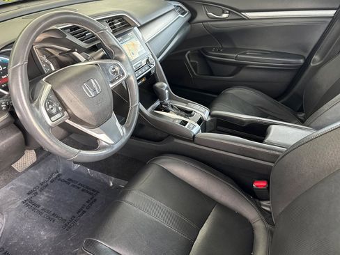Used 2016 Honda Civic Touring image 4