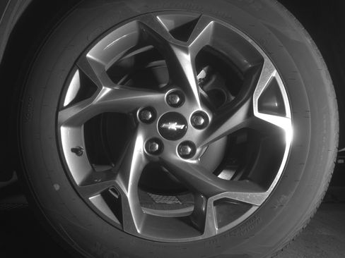 Used 2025 Chevrolet Trax LT FWD image 14