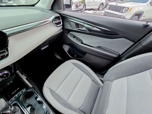 Used 2026 Chevrolet TrailBlazer LT w/ Convenience Package image 46