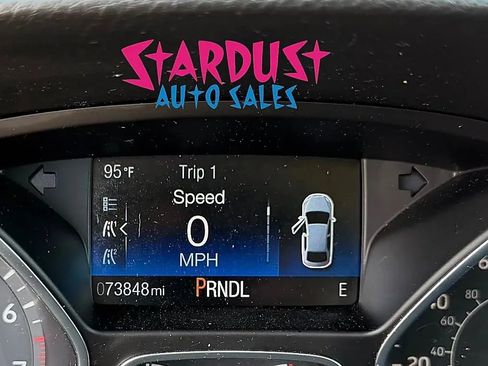 Used 2018 Ford Focus SE FWD image 11