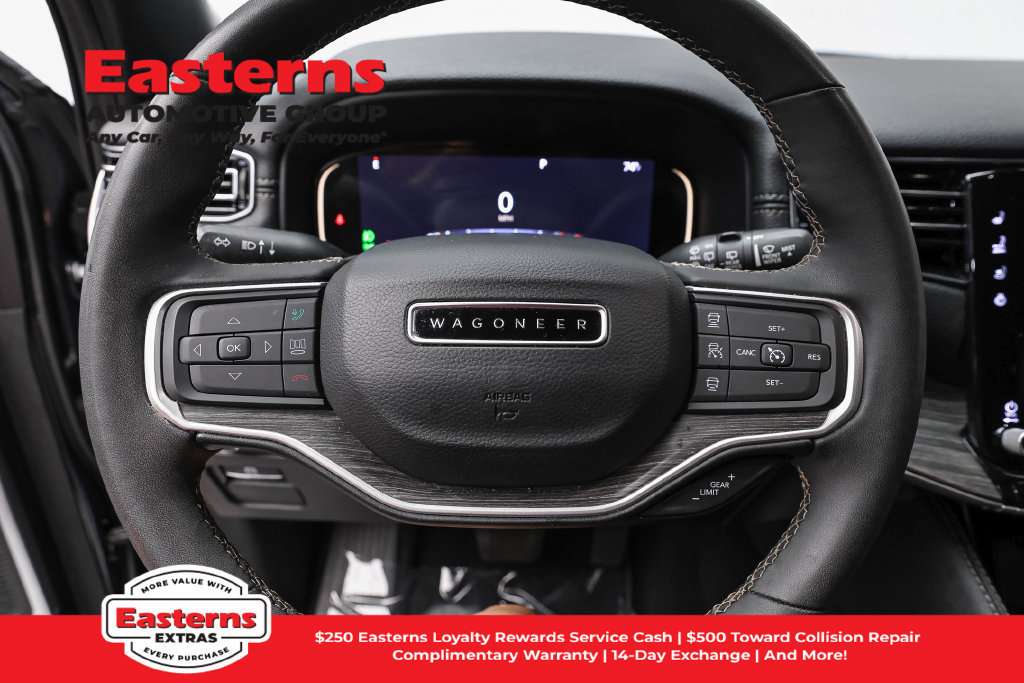 Used 2024 Jeep Wagoneer L Series II w/ Flexible Seating Group RWD image 11