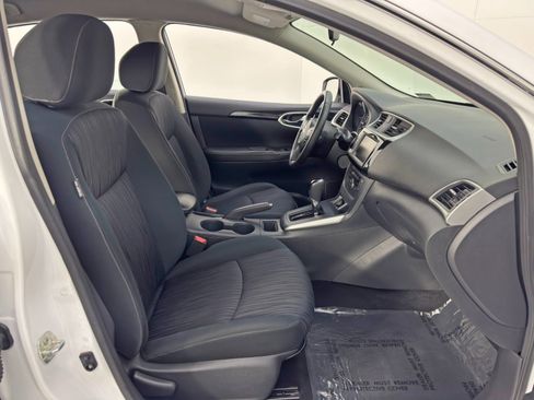 Used 2019 Nissan Sentra SV image 14