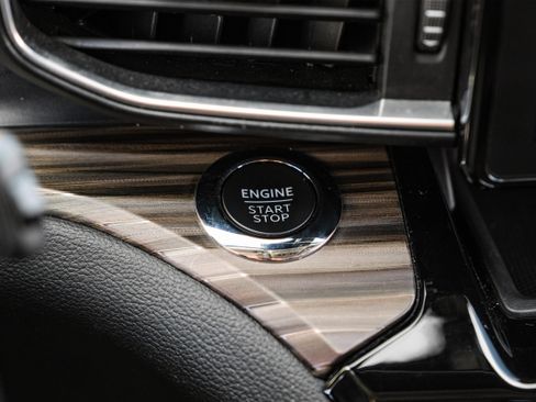 Used 2022 Ford Explorer Limited image 19