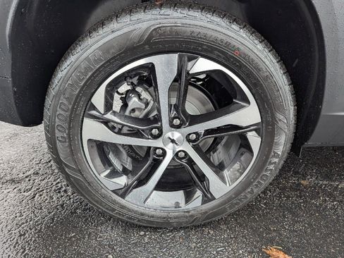 New 2026 Chevrolet Trax RS w/ Sunroof Package image 16