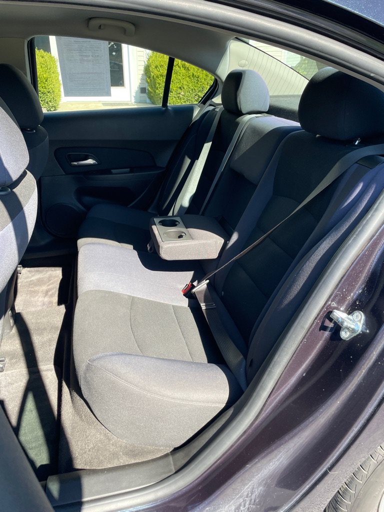 Used 2016 Chevrolet Cruze LT w/ Technology Package FWD image 17