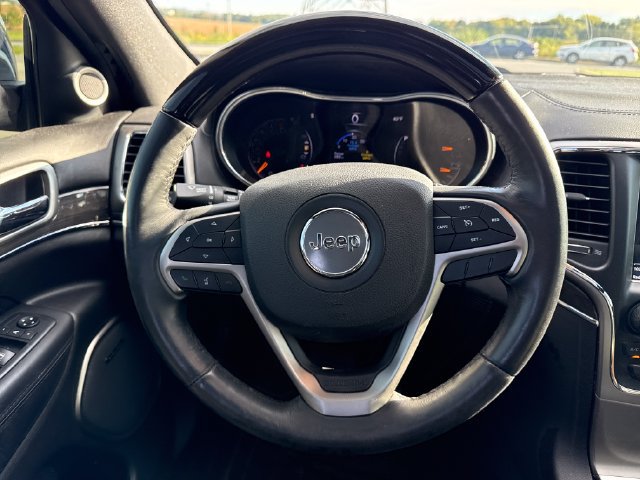 Used 2018 Jeep Grand Cherokee Overland AWD/4WD image 22