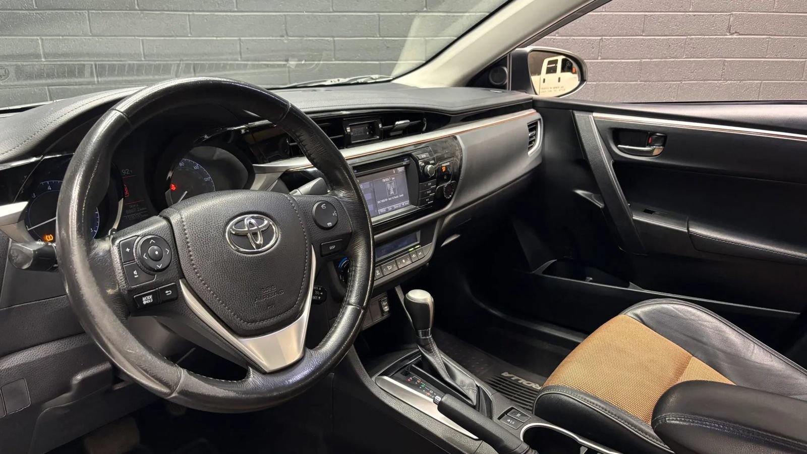 Used 2016 Toyota Corolla S FWD image 7