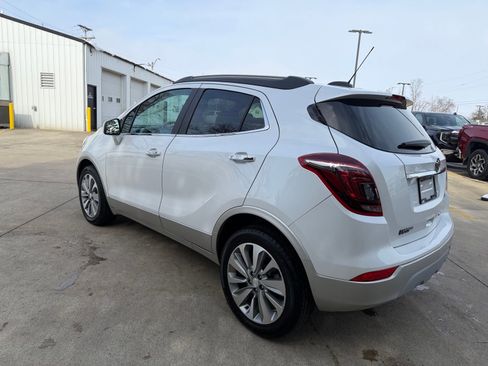 Used 2020 Buick Encore Preferred image 28