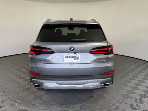 Used 2025 BMW X5 xDrive50e w/ Premium Package image 10