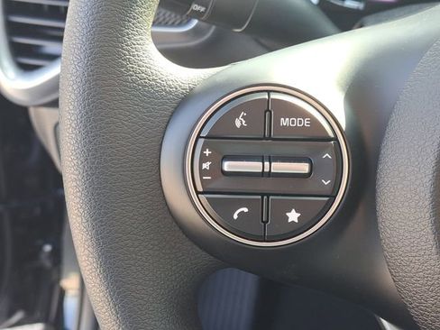 New 2025 Kia Soul LX w/ LX Technology Package image 8
