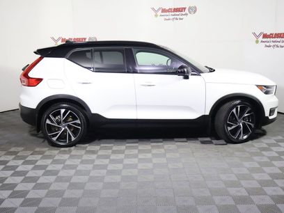 Used 2021 Volvo XC40 T5 R-Design w/ Advanced Package