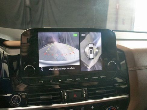 Used 2023 Nissan Pathfinder Platinum w/ Lighting Package (N93) image 37