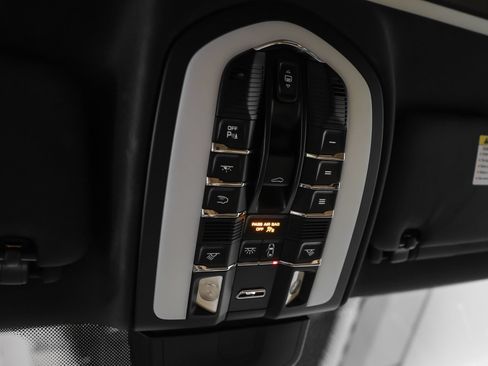 Certified 2015 Porsche Cayenne Diesel AWD/4WD image 39