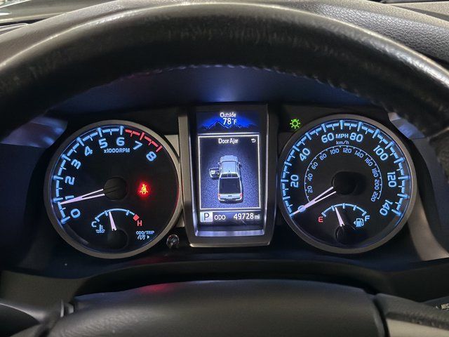 Used 2022 Toyota Tacoma SR5 AWD/4WD image 28