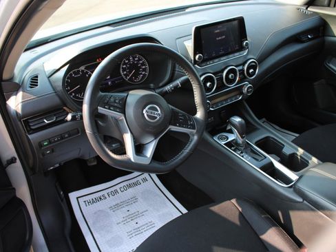 Used 2021 Nissan Sentra SV image 18