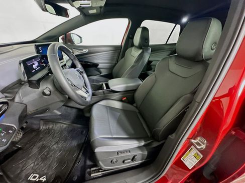 Used 2023 Volkswagen ID.4 S image 13