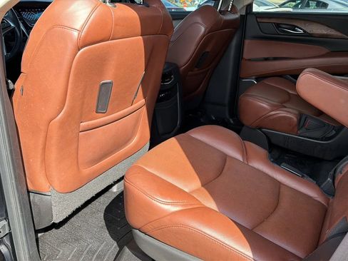 Used 2016 Cadillac Escalade Premium AWD/4WD image 36