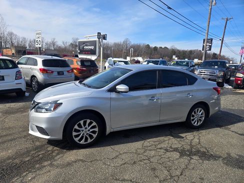 Used 2017 Nissan Sentra S w/ S Style Package FWD image 15