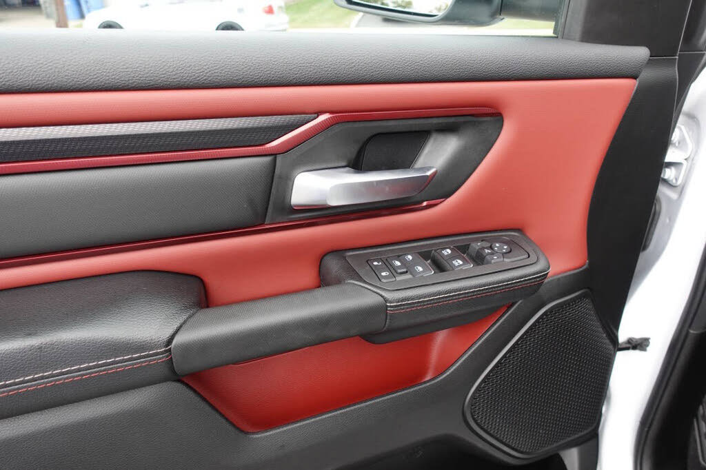 Used 2025 RAM 1500 Rebel AWD/4WD image 15