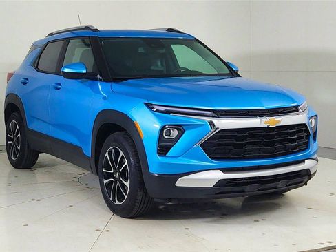 Used 2026 Chevrolet TrailBlazer LT image 1